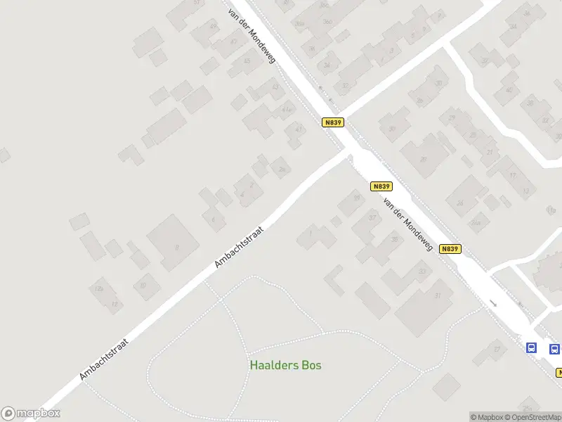 Ambulance met gepaste spoed naar de Ambachtstraat in Haalderen