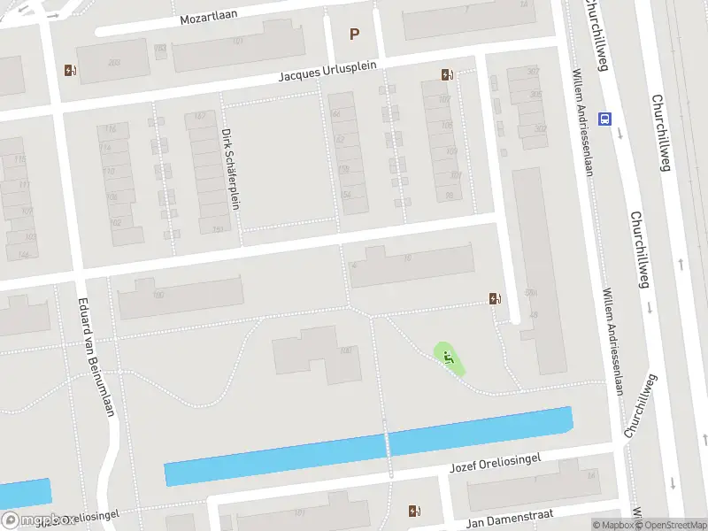 Ambulance met grote spoed naar de Jacques Urlusplein in Schiedam