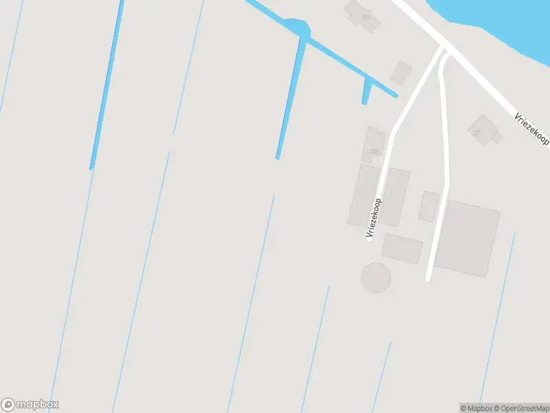 Ambulance met grote spoed naar de Vriezekoop in Leimuiden