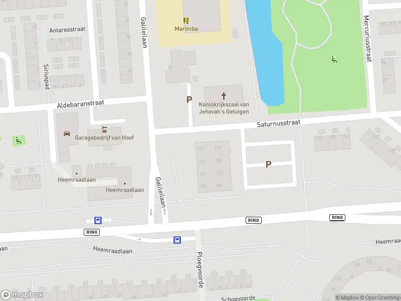 Ambulance met gepaste spoed naar de Saturnusstraat in Spijkenisse