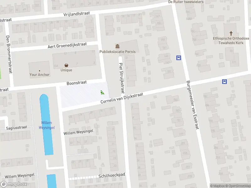 Politie naar de Cornelis van Dijckstraat in Pernis Rotterdam vanwege ongeval met letsel