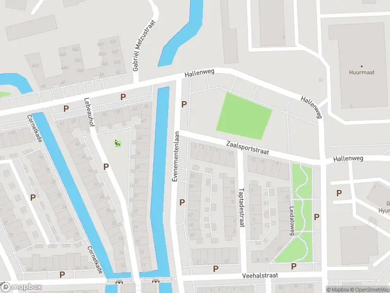 Ambulance met grote spoed naar de Zaalsportstraat in Leiden