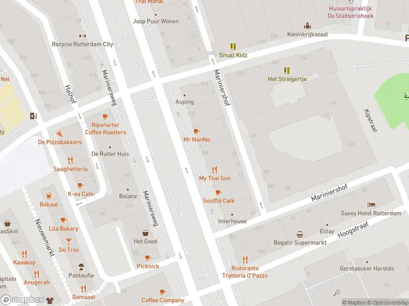 Ambulance met gepaste spoed naar de Mariniersweg in Rotterdam