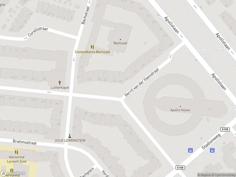 Ambulance met gepaste spoed naar de Brahmsstraat in Amsterdam