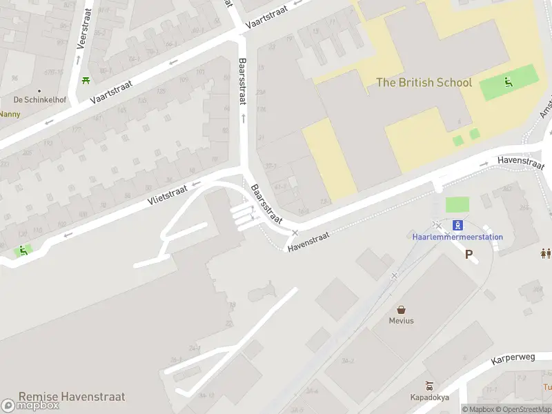 Ambulance met grote spoed naar de Baarsstraat in Amsterdam