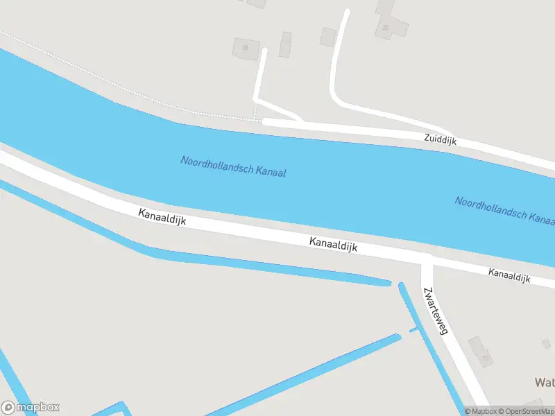 Ambulance met gepaste spoed naar de Kanaaldijk in Wijdewormer