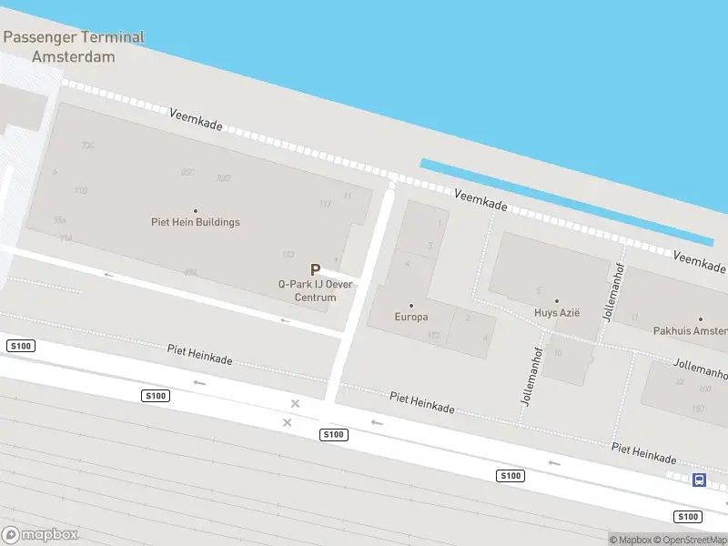 Brandweer met gepaste spoed naar de Vriesseveem in Amsterdam