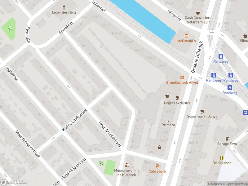 112 melding Ambulance met grote spoed naar de 2e Kiefhoekstraat in Rotterdam