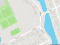 Brandweer met gepaste spoed naar de Rietpol in Drachten vanwege een buitenbrand