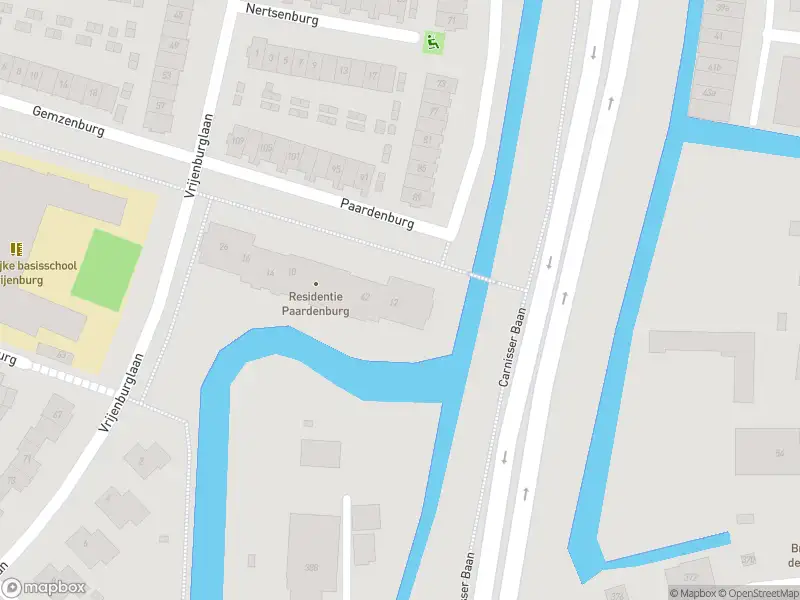 Ambulance met grote spoed naar de Paardenburg in Barendrecht