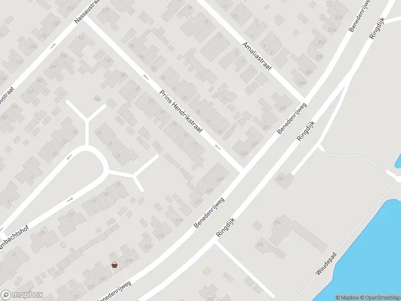 Ambulance met gepaste spoed naar de Prins Hendrikstraat in Ridderkerk