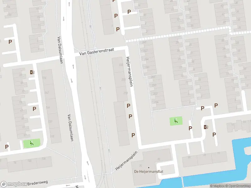 Ambulance met grote spoed naar de Heijermansplein in Schiedam
