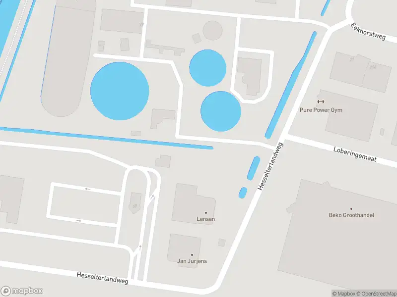 Brandweer met grote spoed naar de Hesselterlandweg in Meppel vanwege een buitenbrand