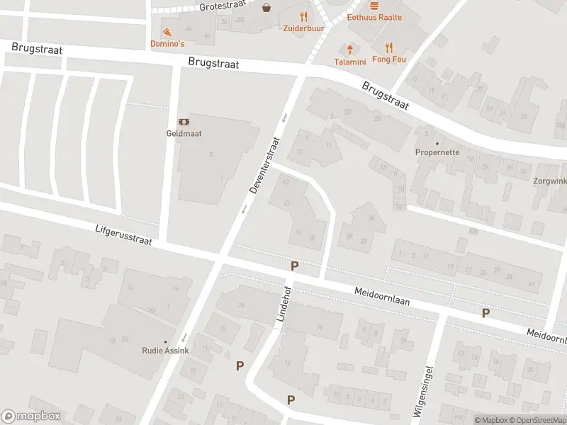 Politie naar de Almelosestraat in Raalte vanwege aanrijding met letsel