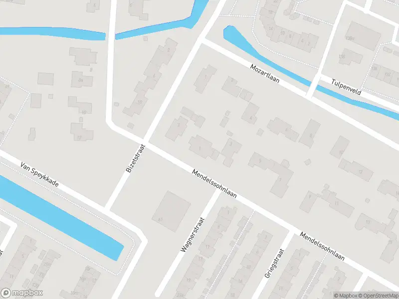 Ambulance met gepaste spoed naar de Mendelssohnlaan in Castricum