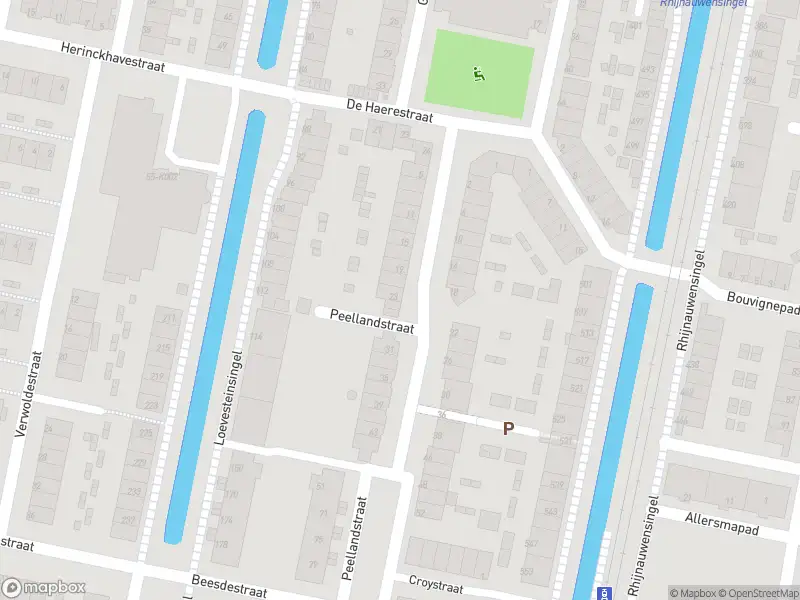 Ambulance met grote spoed naar de Peellandstraat in Rotterdam