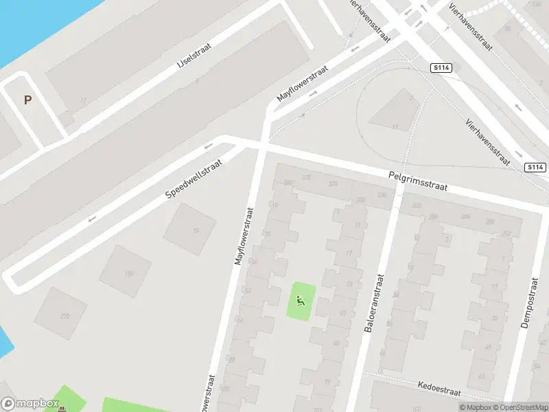 Ambulance met grote spoed naar de Mayflowerstraat in Rotterdam
