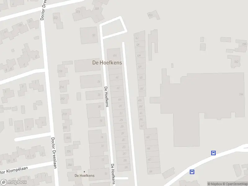 Brandweer met gepaste spoed naar de Dr. Dreeslaan in Helmond vanwege een buitenbrand