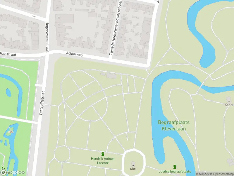 Ambulance met grote spoed naar de Hogerwoerdstraat in Haarlem