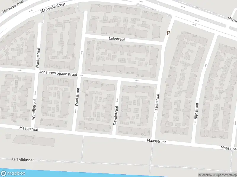 Ambulance met gepaste spoed naar de Develstraat in Dordrecht