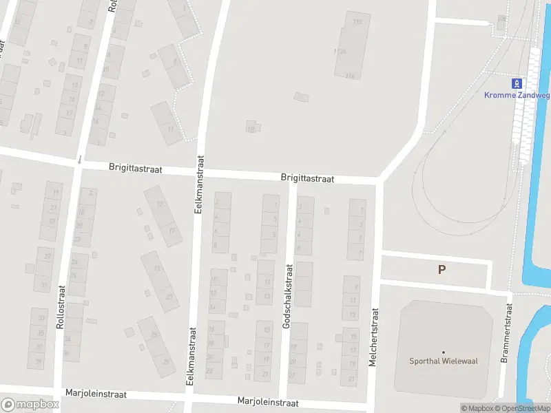 Ambulance met grote spoed naar de Godschalkstraat in Rotterdam