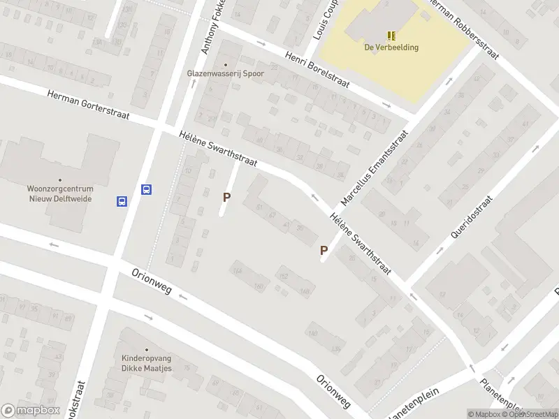 Ambulance met gepaste spoed naar de Marsstraat in Haarlem