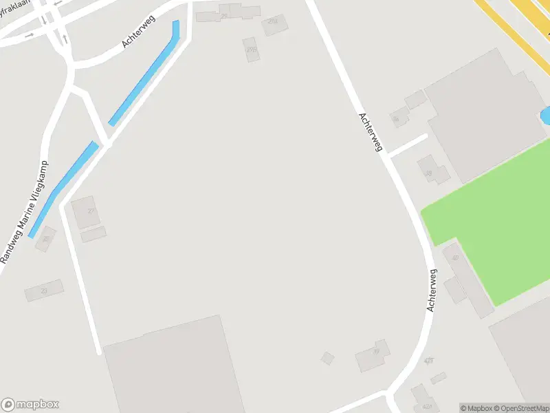 Ambulance met grote spoed naar de Voorschoterweg in Valkenburg