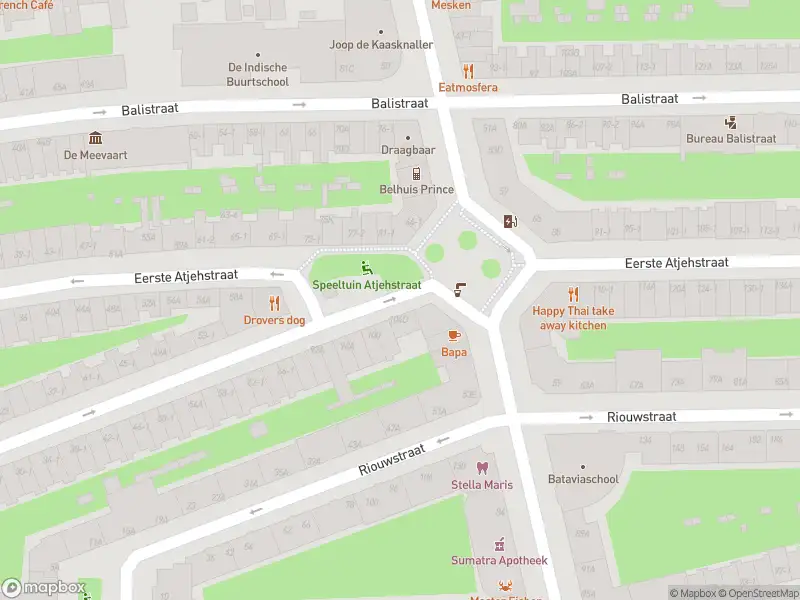 Ambulance met gepaste spoed naar de Eerste Atjehstraat in Amsterdam
