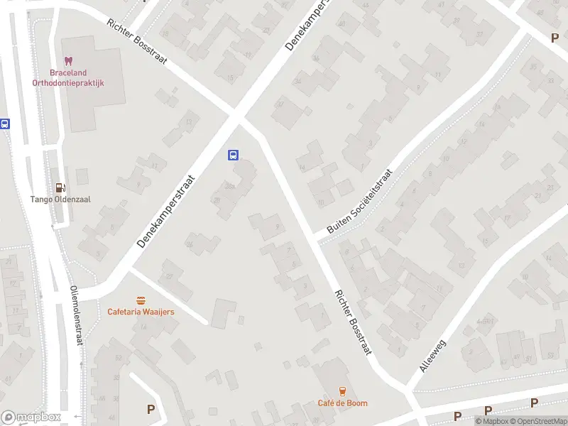 Politie naar de Richter Bosstraat in Oldenzaal vanwege aanrijding met letsel