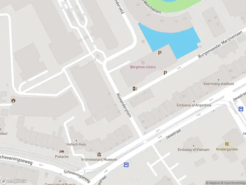 Ambulance met gepaste spoed naar de Alexanderplein in 's-Gravenhage