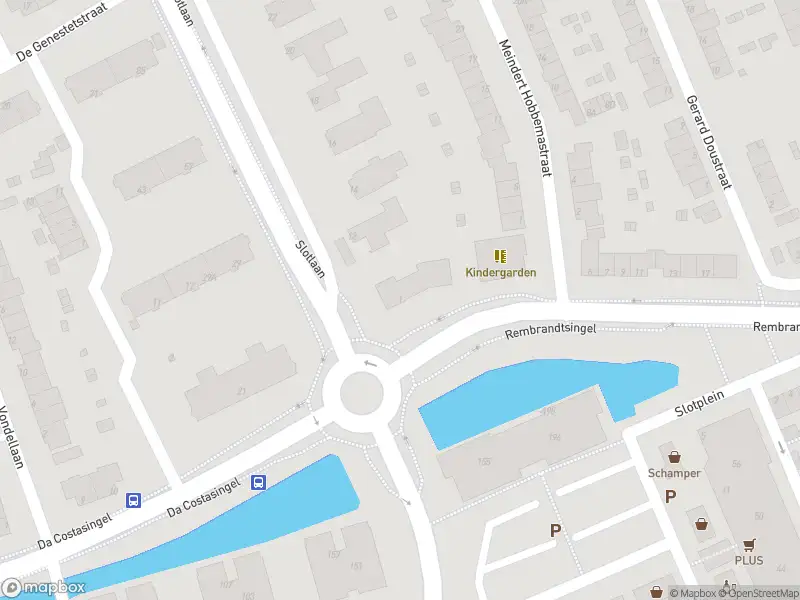 Ambulance met grote spoed naar de Rembrandtsingel in Capelle aan den IJssel