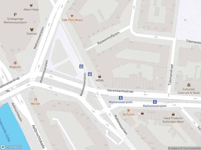 Ambulance met grote spoed naar de Mathenesserplein in Rotterdam