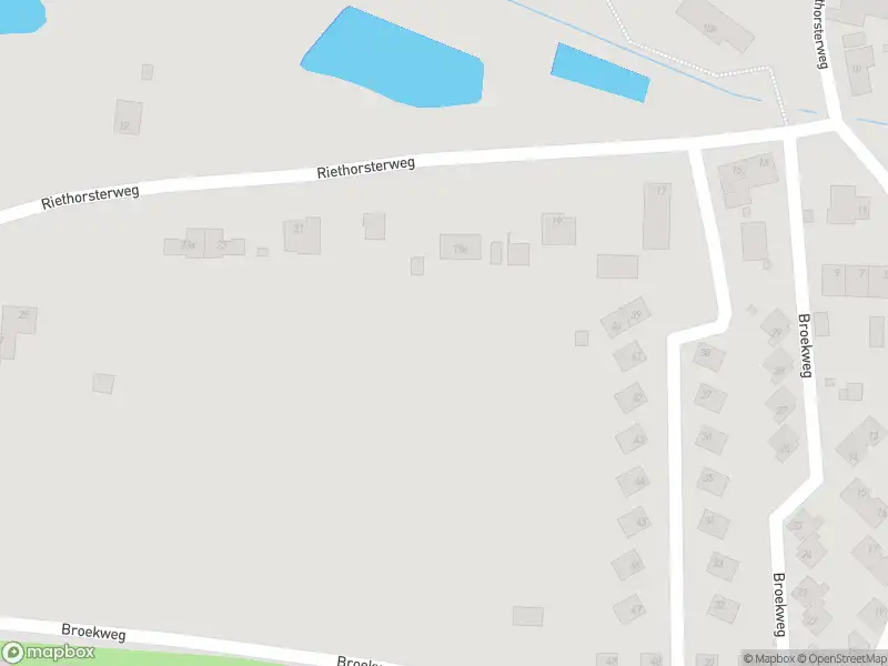 Brandweer met gepaste spoed naar de Riethorsterweg in Plasmolen