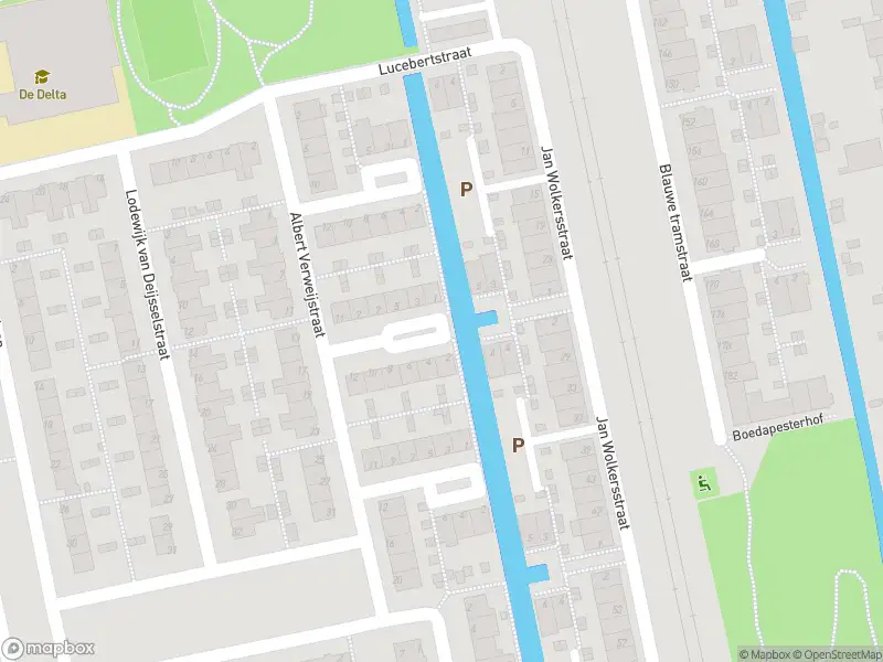 Ambulance met grote spoed naar de Herman Gorterstraat in Leiden