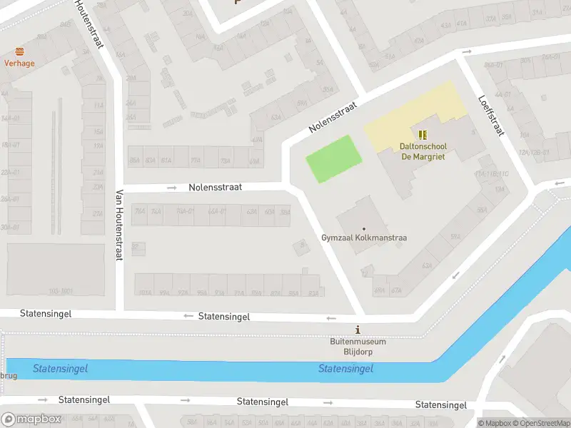 Ambulance met grote spoed naar de Nolensstraat in Rotterdam