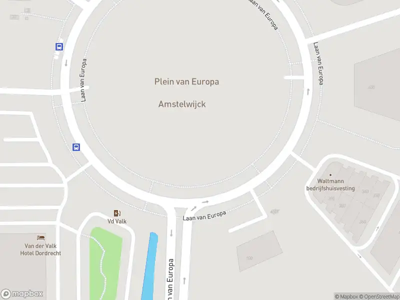 Ambulance met grote spoed naar de Laan van Europa in Dordrecht