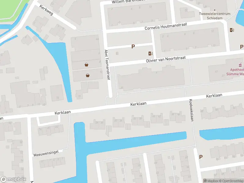 Ambulance met gepaste spoed naar de Kerklaan in Schiedam