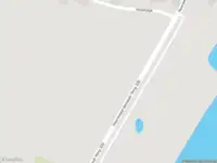 Brandweer met gepaste spoed naar de Heerewaardensestraat in Heerewaarden vanwege afgaan automatisch brandalarm