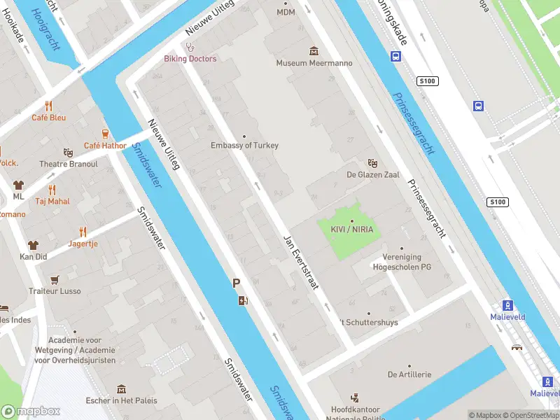 Politie met grote spoed naar de Jan Evertstraat in 's-Gravenhage vanwege ongeval met letsel