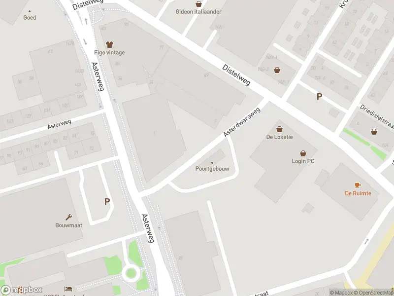 Ambulance met grote spoed naar de Asterdwarsweg in Amsterdam