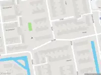 Ambulance met grote spoed naar de Donge in Barendrecht