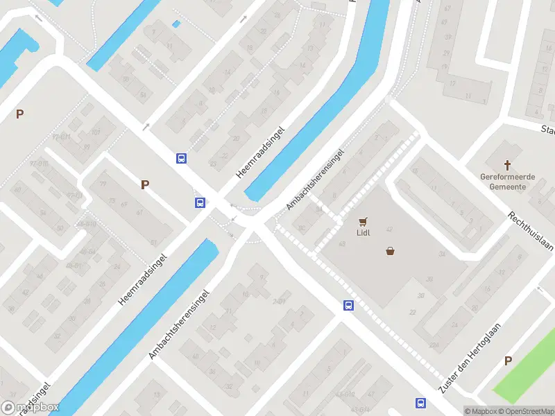 Ambulance met grote spoed naar de Hofland in Mijdrecht