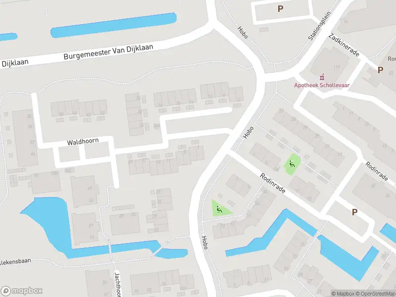 Ambulance met grote spoed naar de Waldhoorn in Capelle aan den IJssel