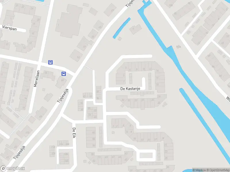 Ambulance met grote spoed naar de De Kastanje in Rhoon