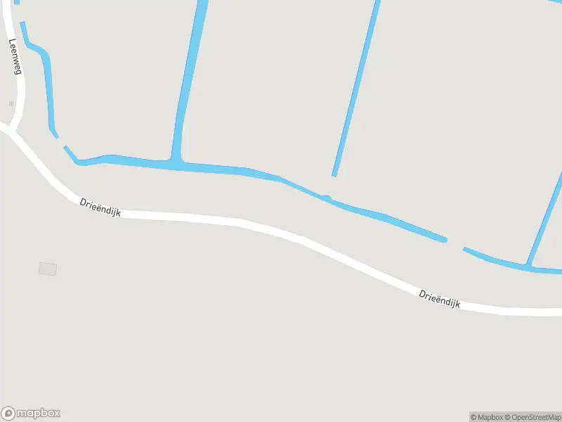 Ambulance met grote spoed naar de Drieëndijk in Heenvliet