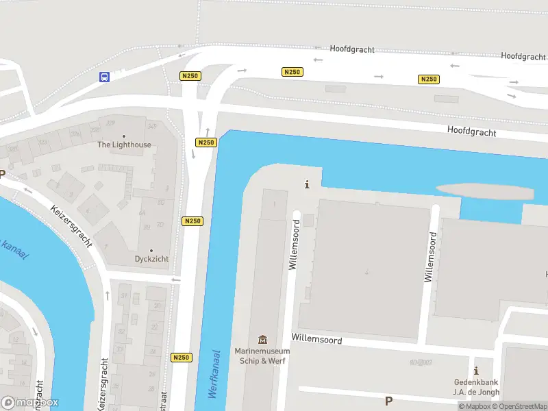 Ambulance met gepaste spoed naar de Hoofdgracht in Den Helder