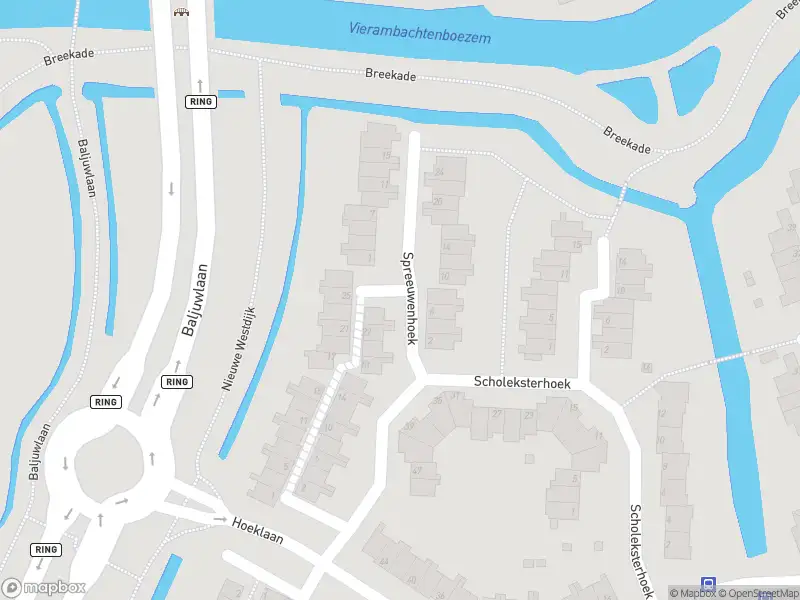 Ambulance met grote spoed naar de Spreeuwenhoek in Spijkenisse