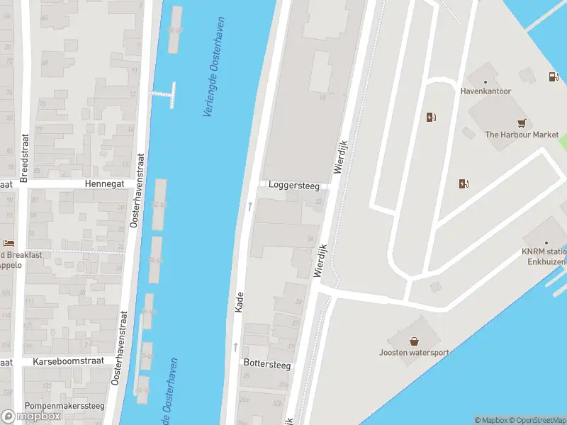 Brandweer en politie met gepaste spoed naar de Wierdijk in Enkhuizen