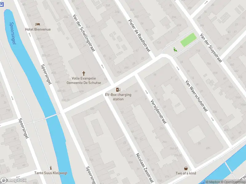 Brandweer met gepaste spoed naar de Stationssingel in Rotterdam