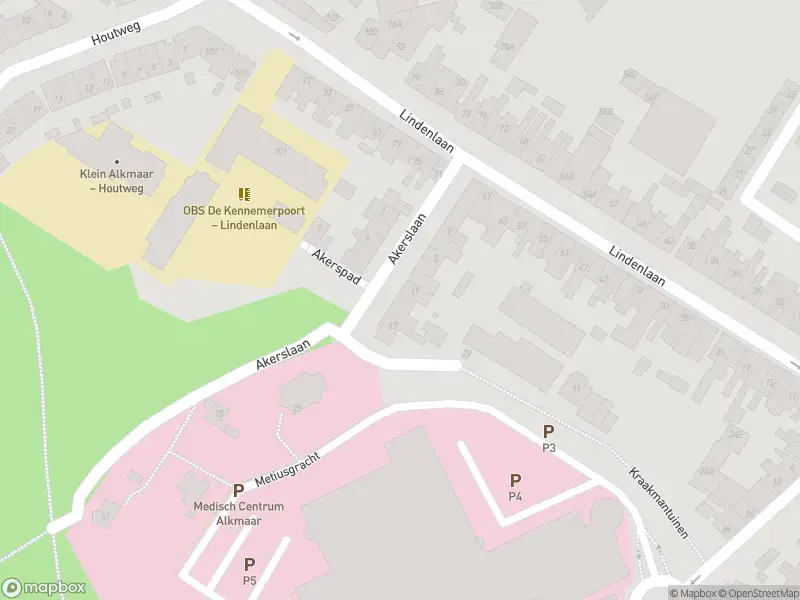 Ambulance met gepaste spoed naar de Lindenlaan in Alkmaar